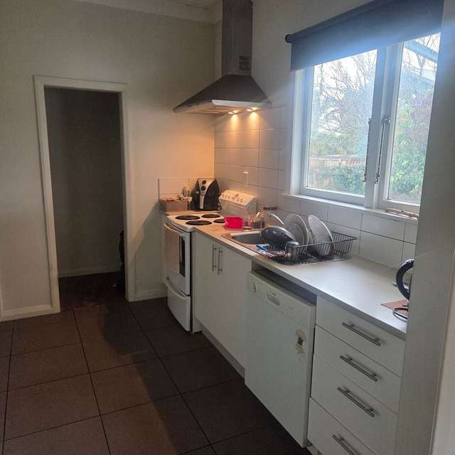 Raureka, Hastings - 4 Bed House for Rent