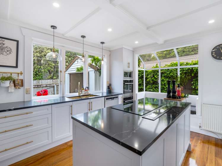 12 Brassey Road Saint Johns Hill_9