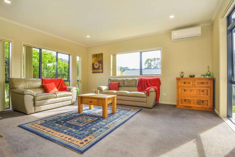 99 Kyle Road Greenhithe_8