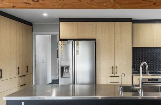 405 Dey Street Hamilton East_3