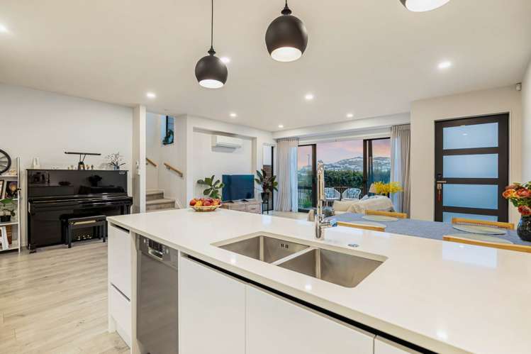 8 Arran Point Parade Millwater_13