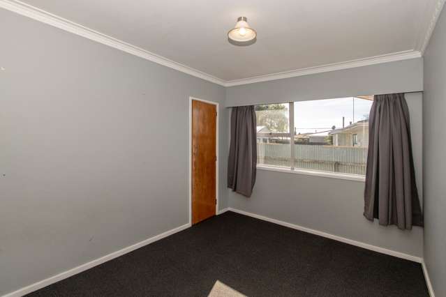 81 Harold Holt Avenue Onekawa_4