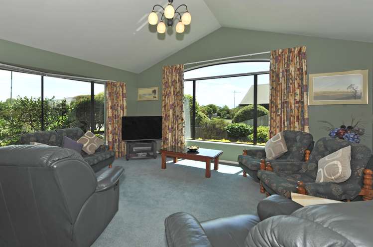 93 Templemore Drive Richmond_4