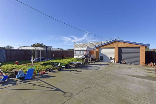 73 Aldershot Street Aranui_2