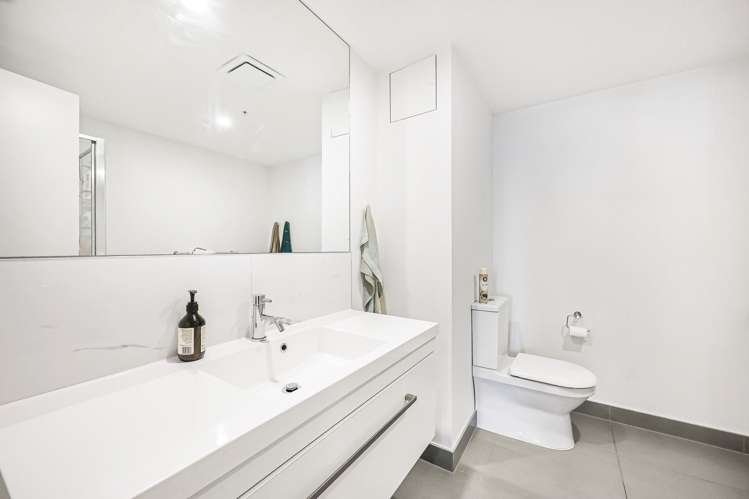 206/25 Bute Road Browns Bay_6