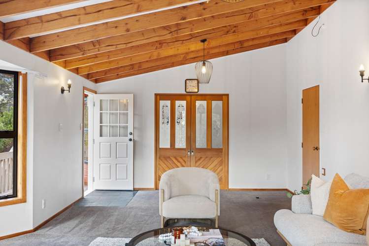 32 Opanuku Road Henderson Valley_10