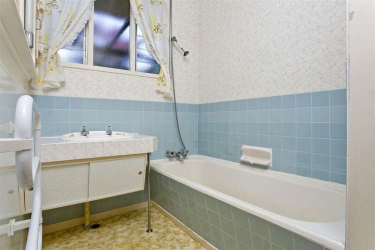 191 Beach Road Castor Bay_18