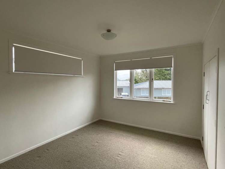 53 Amberley Avenue Te Atatu South_10