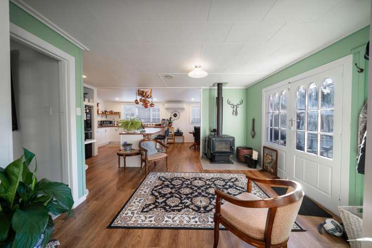 14 Bridge Street Tuatapere_3