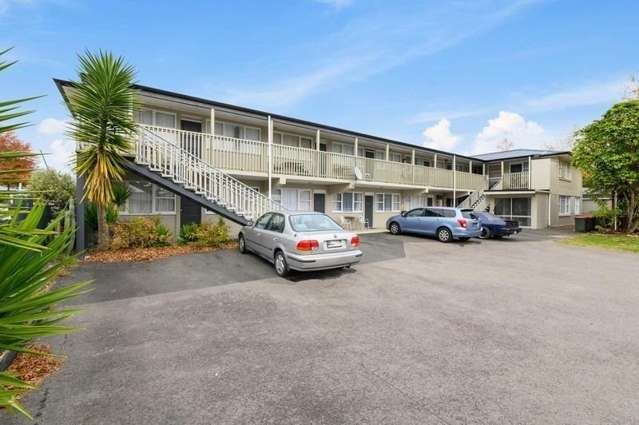 Central, Thermal, Comfortable Living (Power Included)