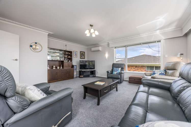 14 John Davis Road Mt Roskill_5