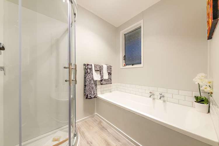 8 Glennis Place Clendon Park_10