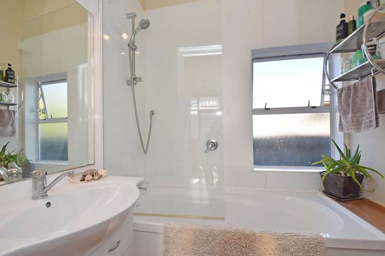 169 Bamborough Street Richmond_5