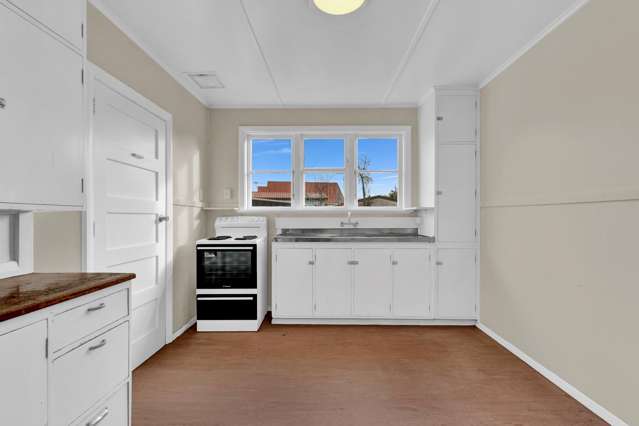 42 Pitcairn Crescent Bryndwr_1