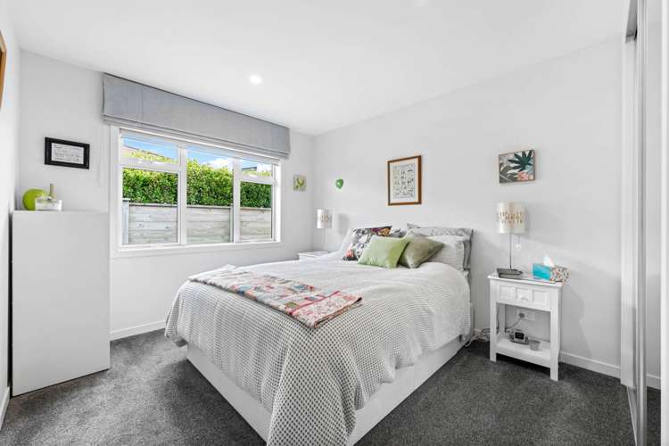 6 Orchard Terrace Riverhead_17