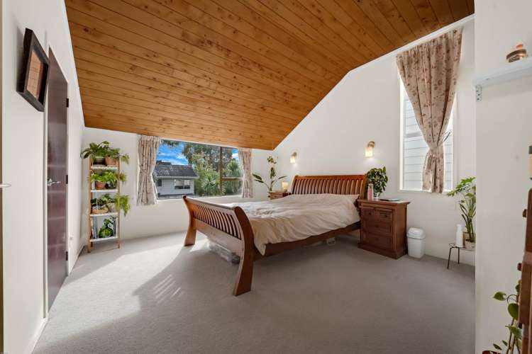 1/11 De Val Drive Titirangi_9