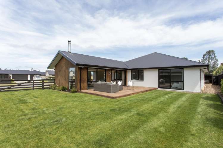 52 Suffolk Drive Kirwee_17