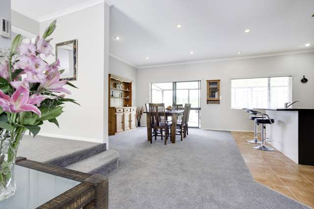 6 Ronald Scott Grove Riverstone Terraces_2