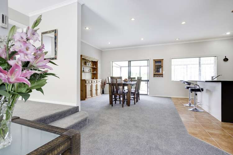 6 Ronald Scott Grove Riverstone Terraces_2