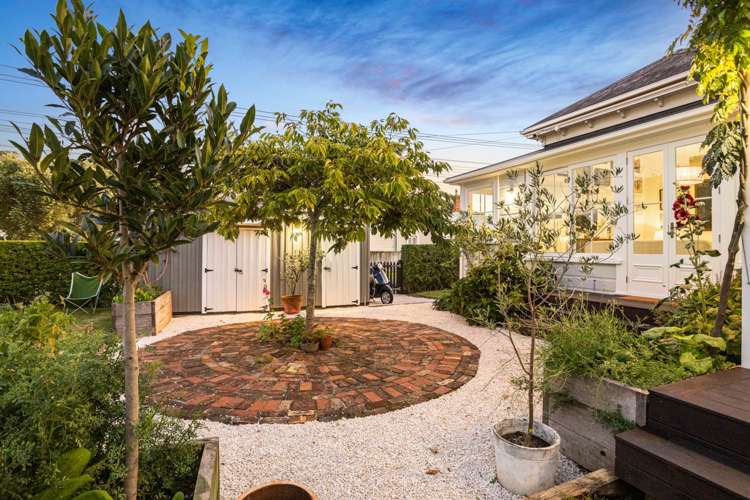 116 Victoria Road Devonport_6