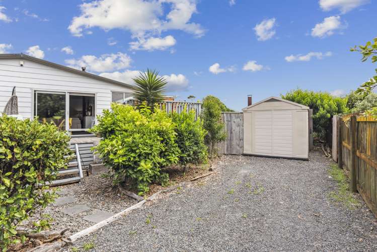 8 Norna Grove Waikawa Beach_21