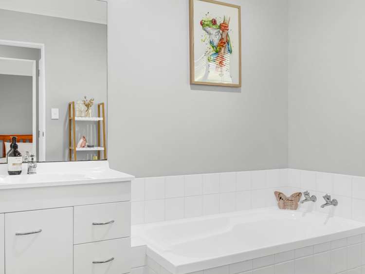 18 Cashmere Way Welcome Bay_16