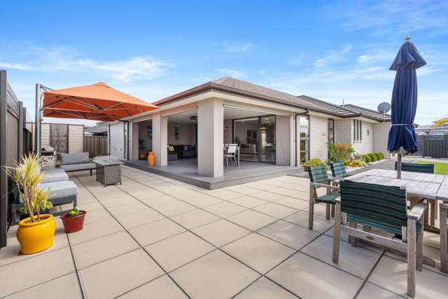 Coastal elegance in Marsden Cove