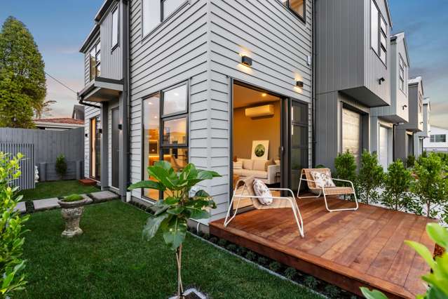 Modern Luxury in the Heart of Milford