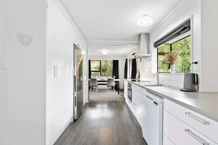 22 Westminster Drive Owhata_4