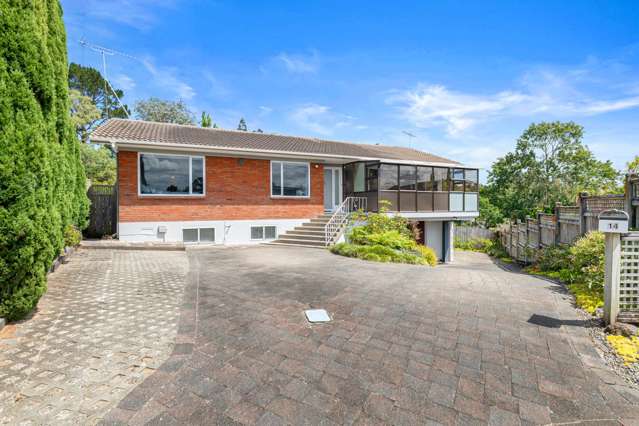 SPACE, SUN & TRANQUIL PARKSIDE LIVING