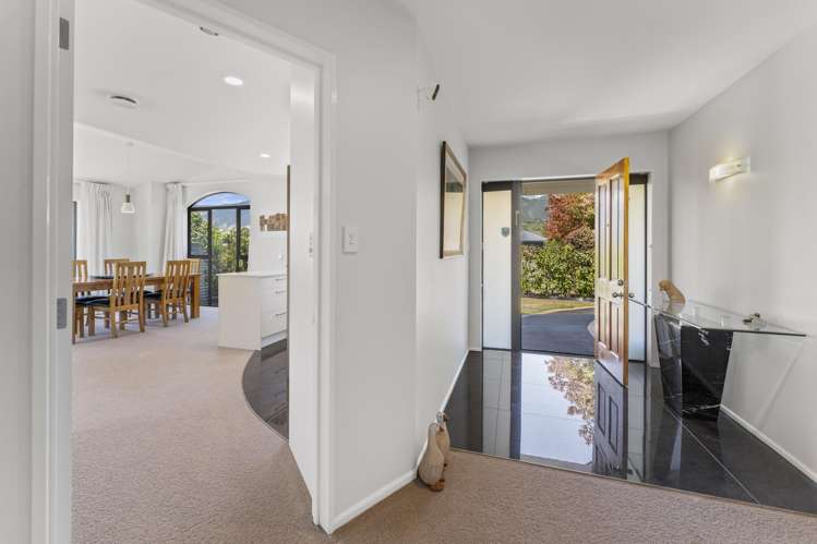 6 Heritage Crescent Richmond_3