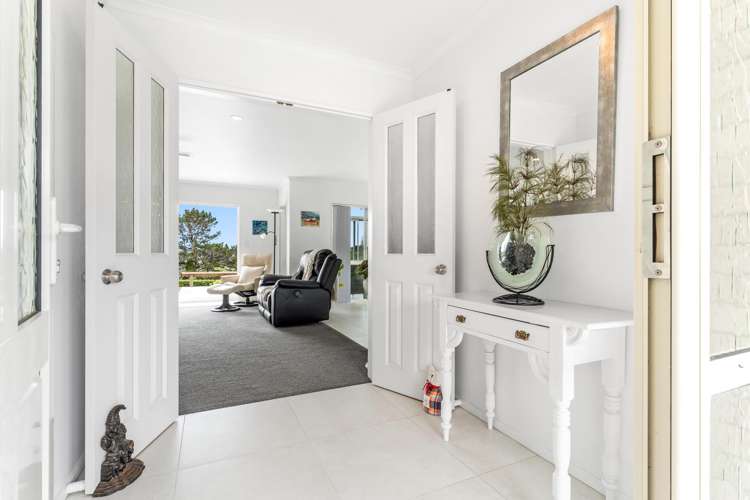 7 Tiller Court Gulf Harbour_13