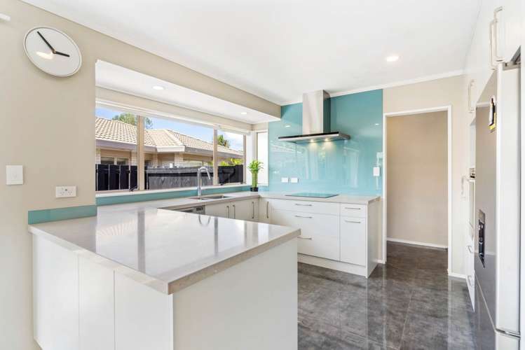 2/1 Travers Place Northpark_10