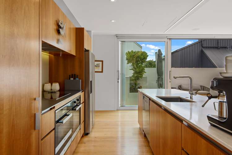 2/24 Marriner Street Sumner_8