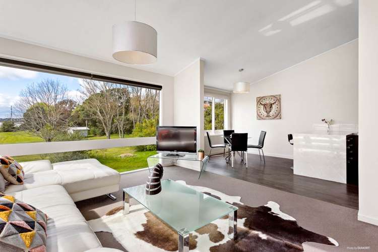 2/135 Exmouth Road Northcote_7