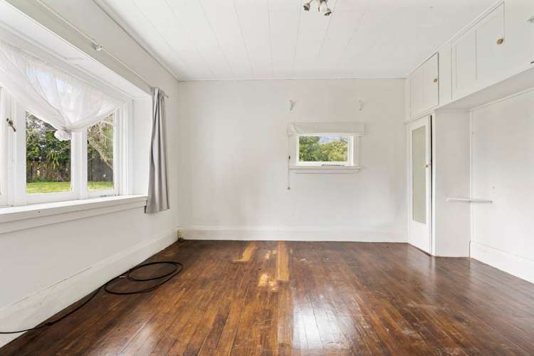 51 Whitford Park Road Whitford_16