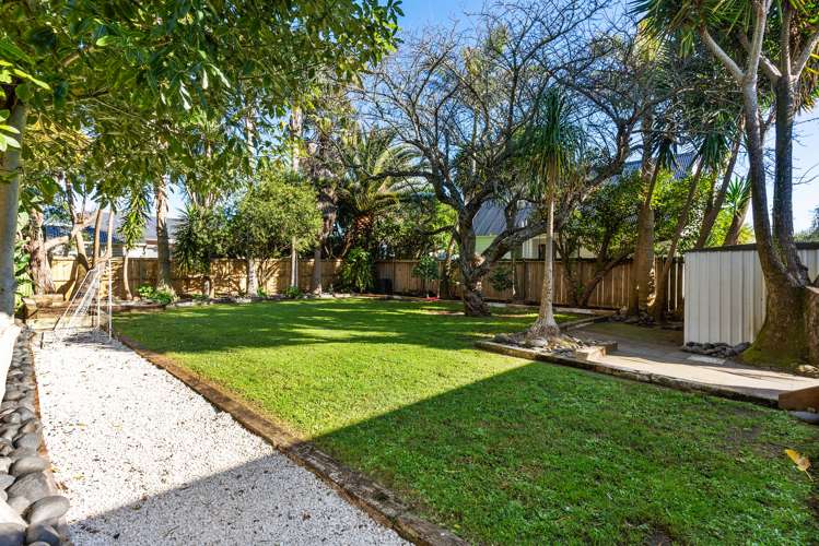 8 Fergusson Avenue Sandringham_11