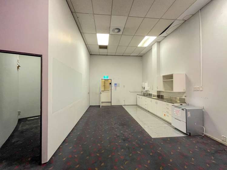 10-16 King Street Otahuhu_10