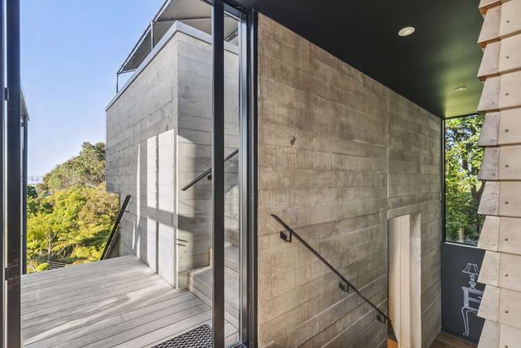 22 Bridge View Road Birkenhead_14