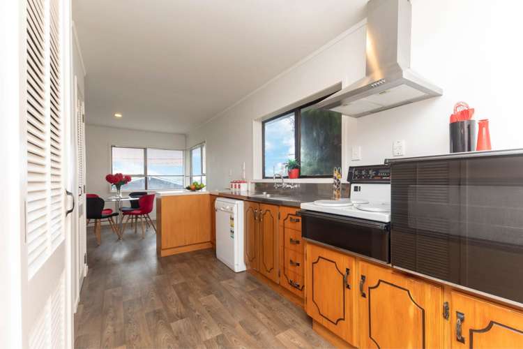 2/54 Tirimoana Road Te Atatu South_7