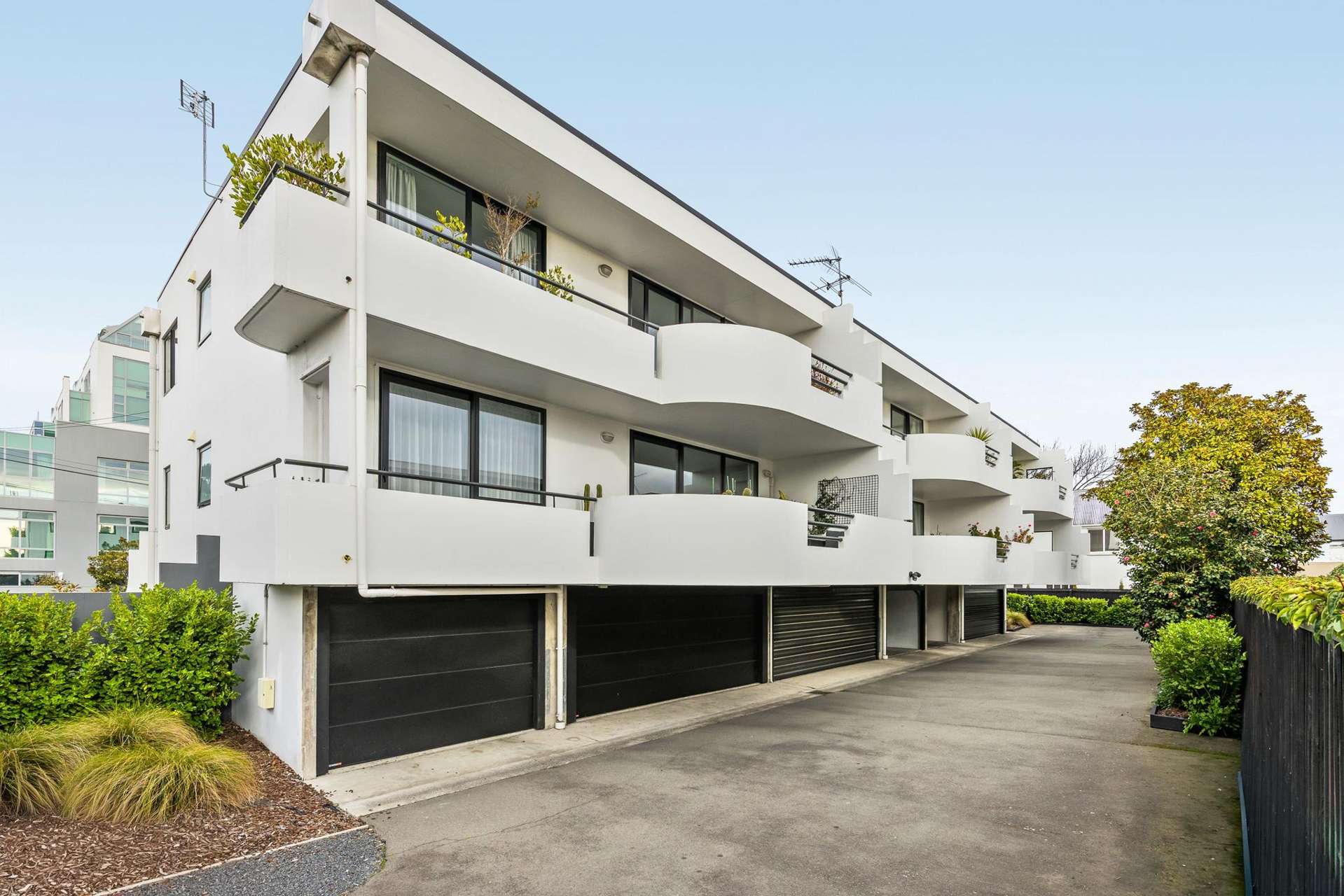 2/55 Carlton Mill Road Merivale_0