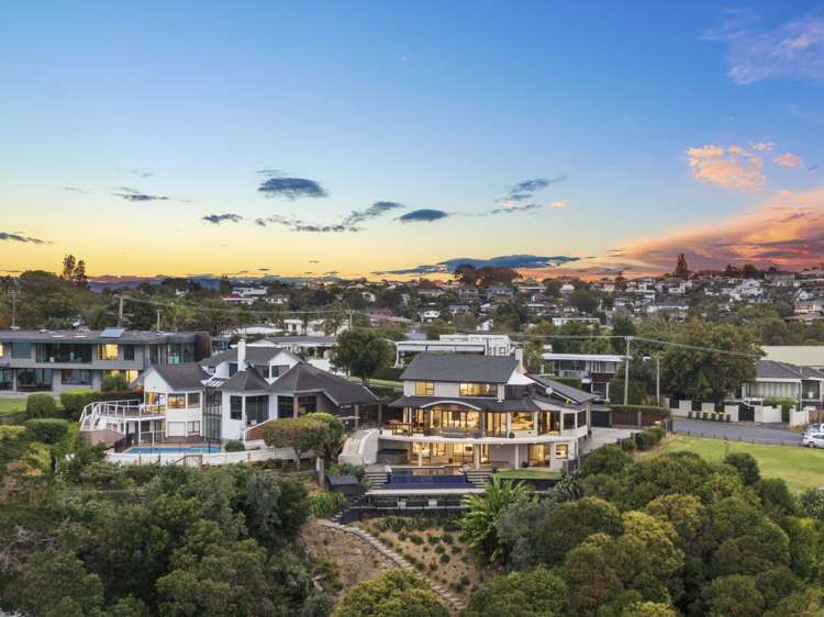 2/285 Bleakhouse Road Eastern Beach_3