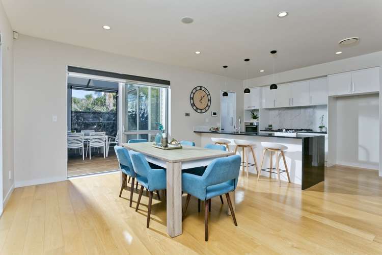 4 Greenlink Rise Long Bay_6