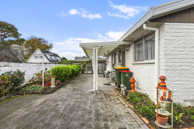 15b Sandalwood Drive Dinsdale_16