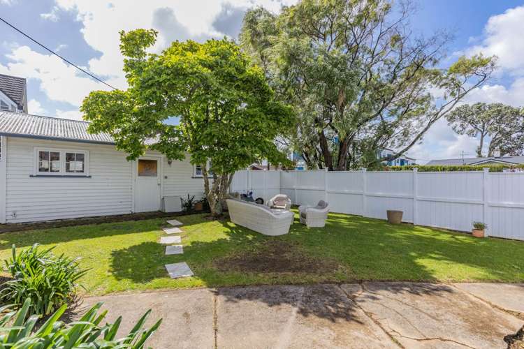 1/21 Napier Avenue Takapuna_16