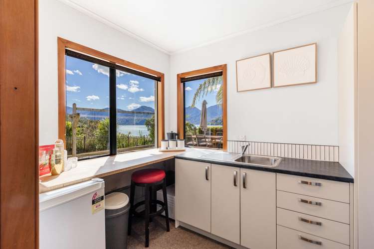 16 Belvue Bay Road Havelock_27