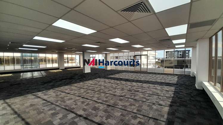 Level 2/62-64 Anzac Street Takapuna_3