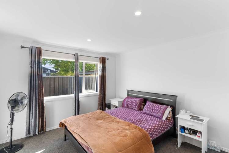 8 Clonbunny Close Rolleston_11
