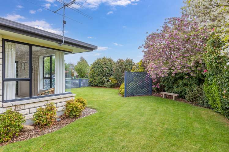 1B Coleman Place Darfield_14