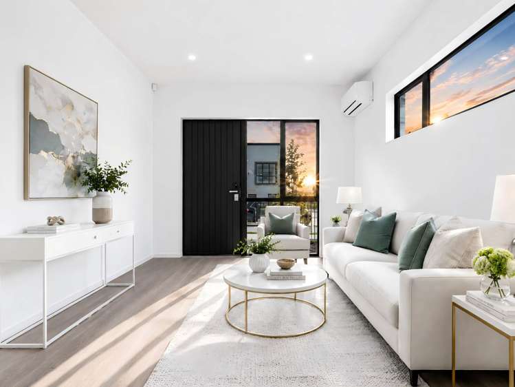17 Greenbrier Street Westgate_8